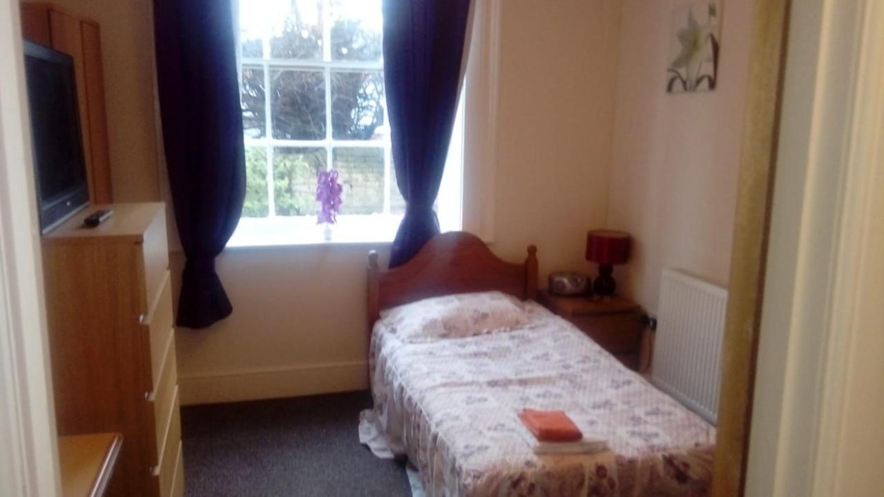Carer 4 You Residential Home Upholland 外观 照片